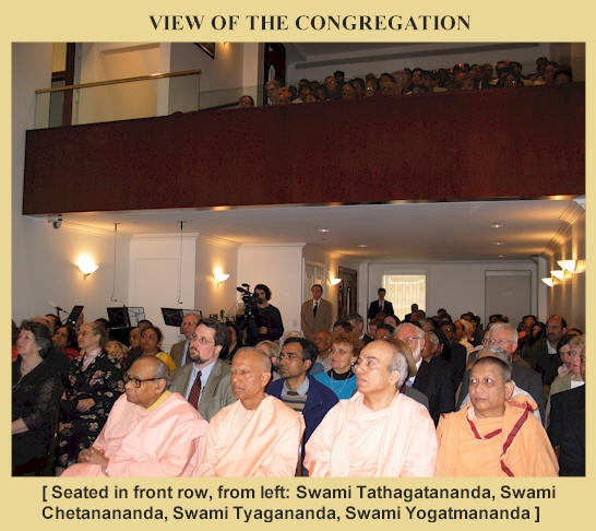 View of the congregation.